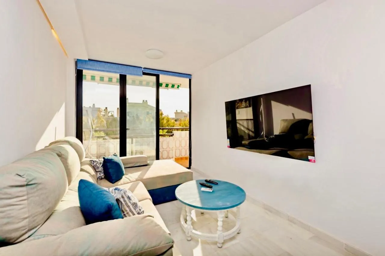 La Carihuela Lux Apartment Torremolinos 0*,